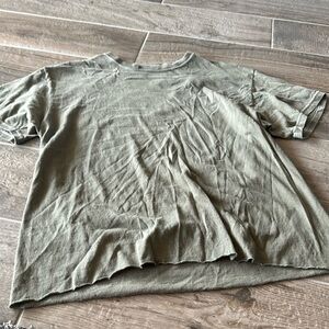 Super cute olive green T-shirt